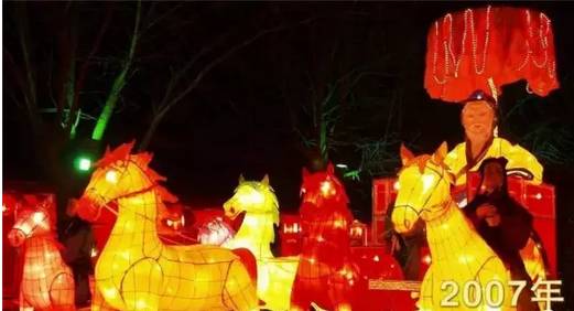 秦淮灯会有哪些看点值得你来,第35届秦淮灯会璀璨亮灯