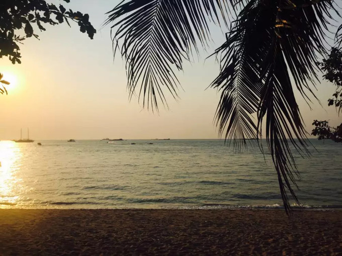 泰国曼谷芭提雅华欣7天自由行 (泰国华欣与芭提雅是一个地方吗)