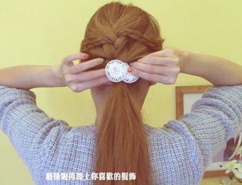 黑直长发怎么扎马尾好看,3步打造简单气质马尾扎法很简单