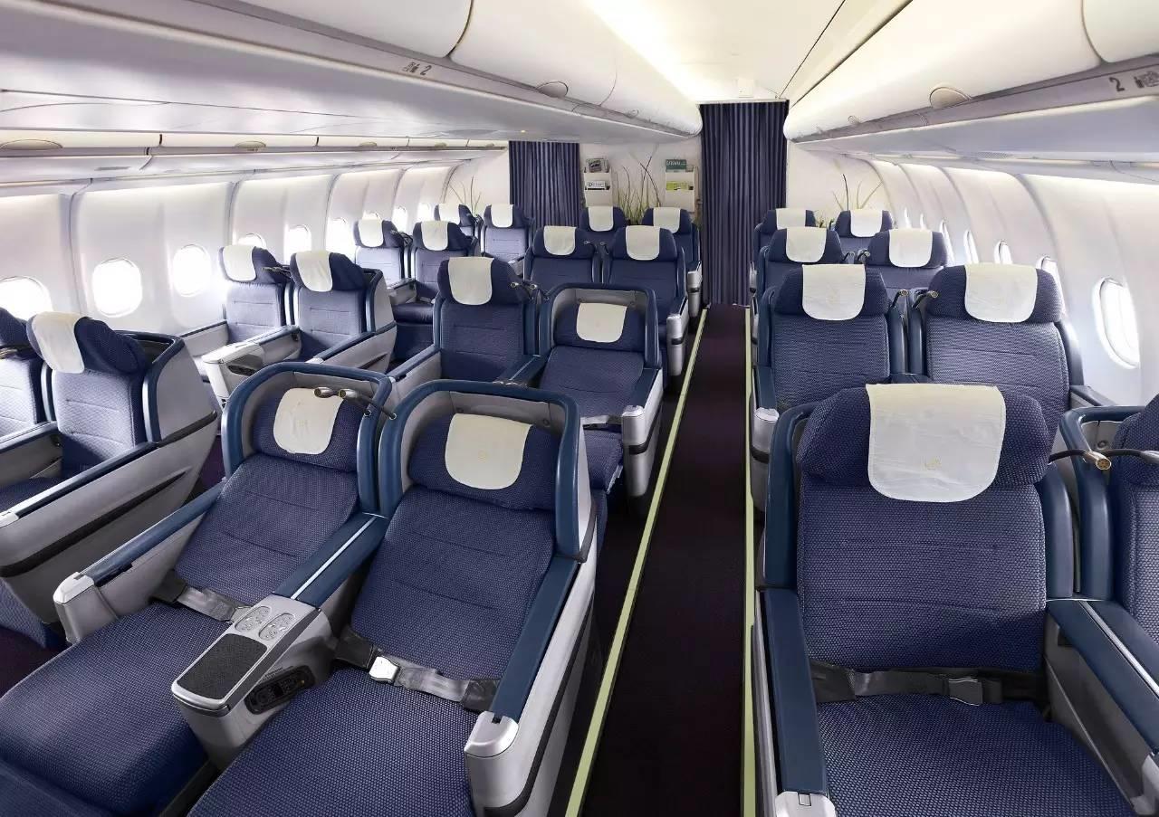 第1次坐飞机超实用小技巧,坐飞机的9个小常识