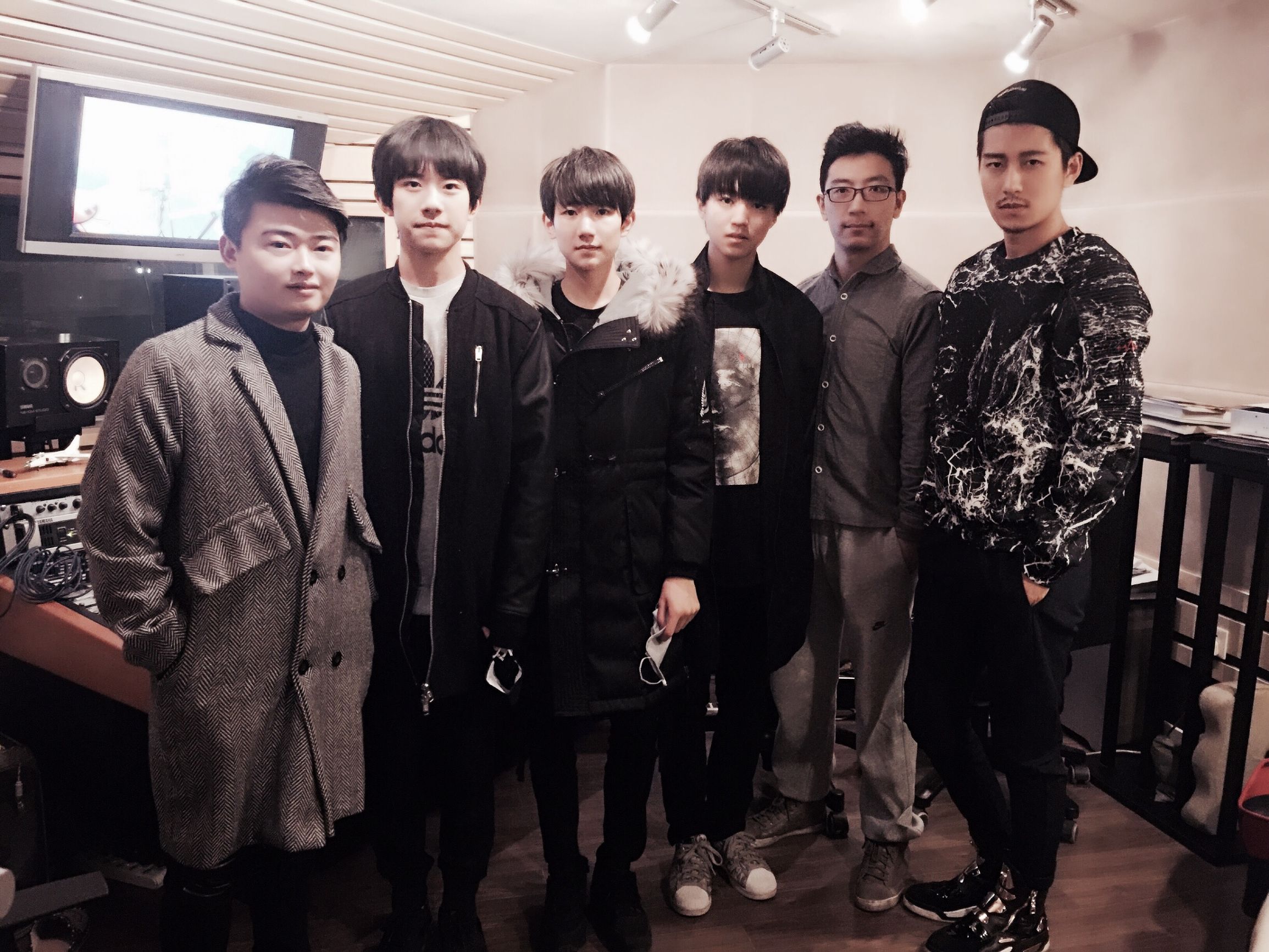 他取代胡彦斌为钟汉良baby献唱，林忆莲、袁娅维对他赞赏有加