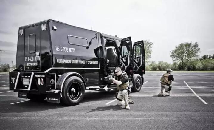 越野性能最强的坦克汽车,坦克硬派纯越野车