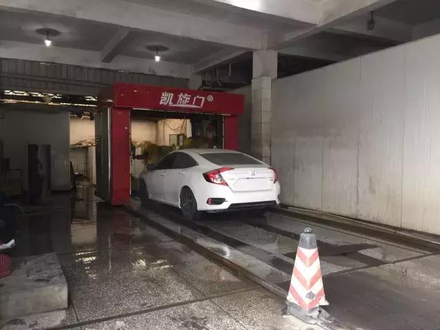 十代思域加价提车,第十代思域自动挡落地价