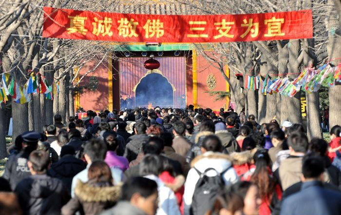 鏄ヨ妭鍚勫湴瀵哄簷鐖嗘弧,闄ゅ澶滅殑瀵哄簷