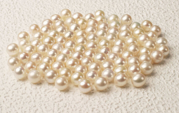 兰芝轻盈无痕粉饼21号和13号,悦诗风吟矿物超细粉饼