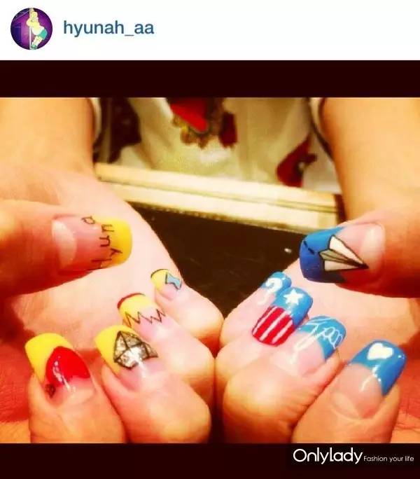 美甲款式推荐2024夏款手绘美甲,美甲款式手绘爆款美甲图显白