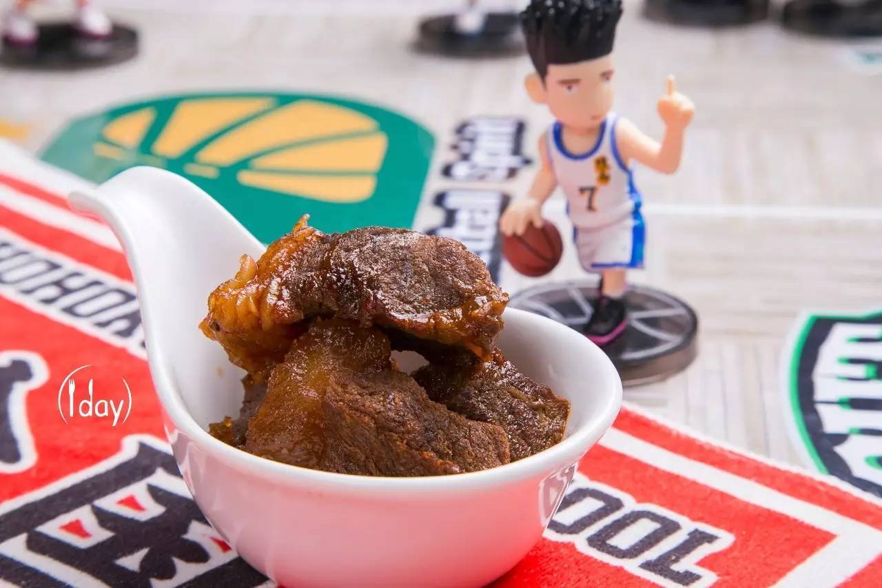 爱篮球又爱美食,南京这样的好青年篮道不迷人咩