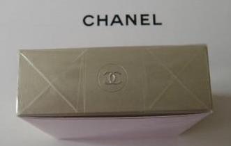 香奈儿香水怎么查询正品,怎么样看香奈儿香水是不是真的