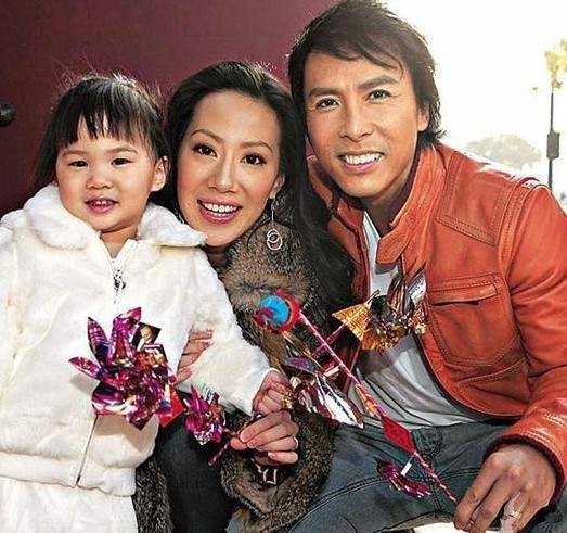 盘点幼年丑哭长大逆袭的星二代们！李小璐女儿最美张庭女儿没救了