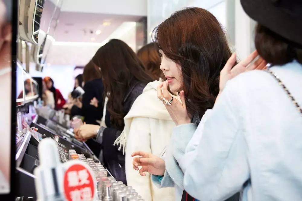 ferragamo新logo,ferragamo发布会图片