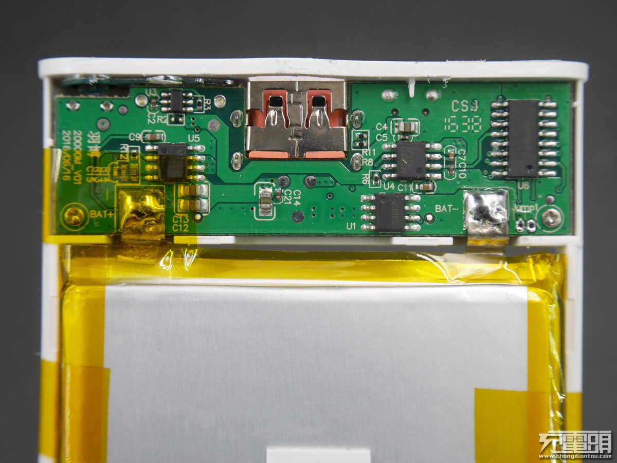 yoobao移动电源600w拆解,yoobao42000移动电源