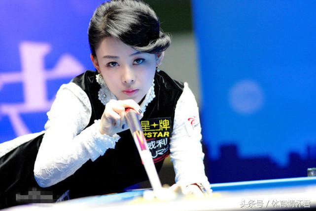 台球美女裁判绝技惊人,能双腿夹碎核桃比下潘晓婷