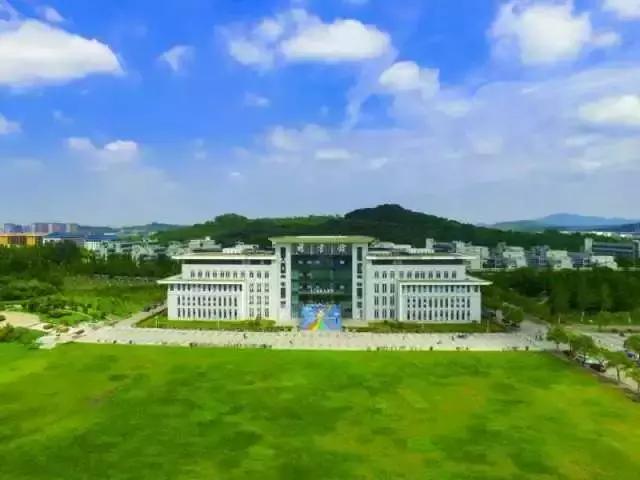 金陵十三校齐贺新春,请您查收一份来自南大的新春祝福