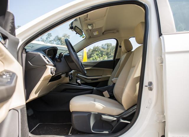 2021福睿斯1.5l自动钻石版测评,油耗福睿斯