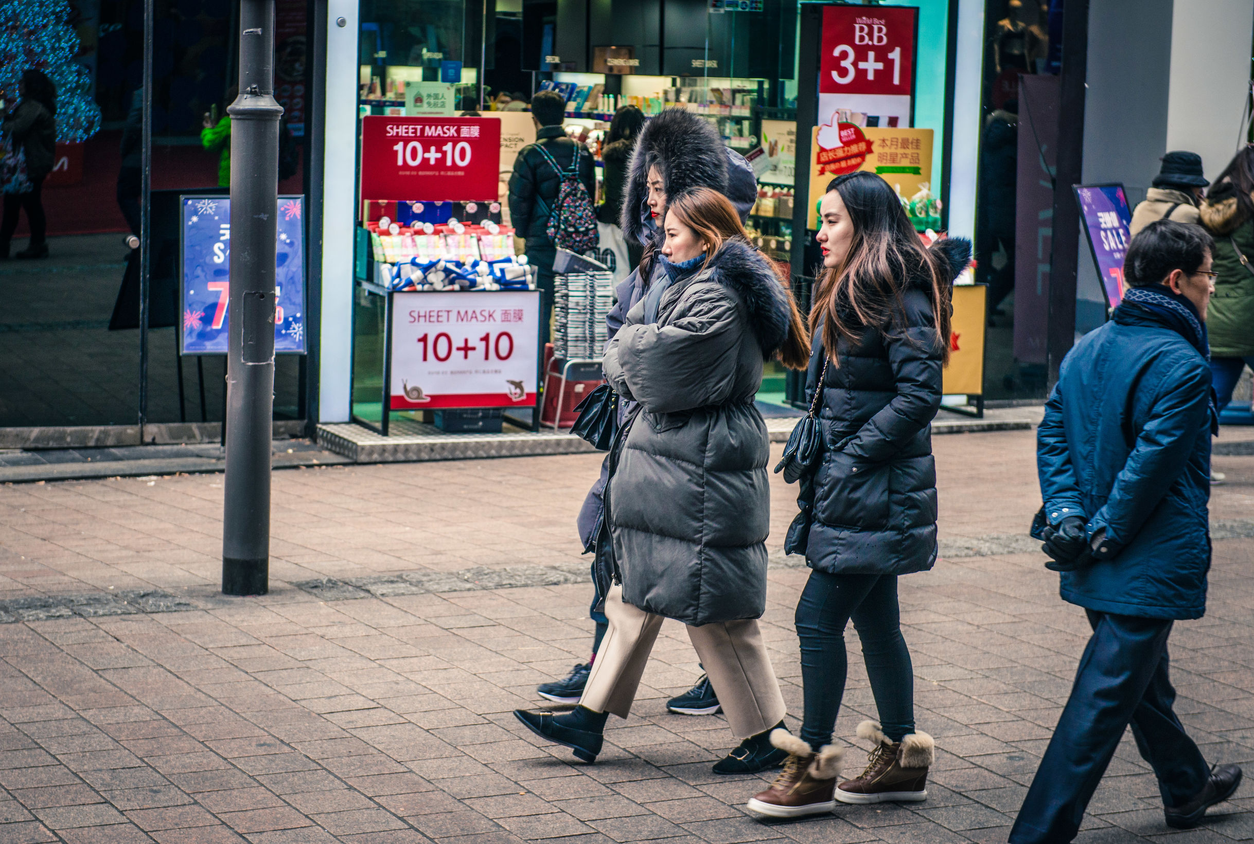 明洞韩国首尔的购物天堂,首尔明洞高档购物中心