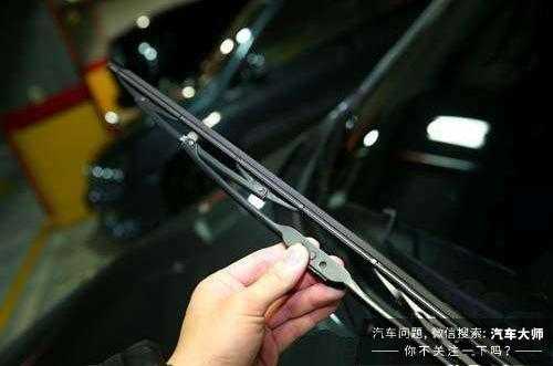 雨刮器异响和跳刷,雨刮器抖跳刮不干净怎样处理