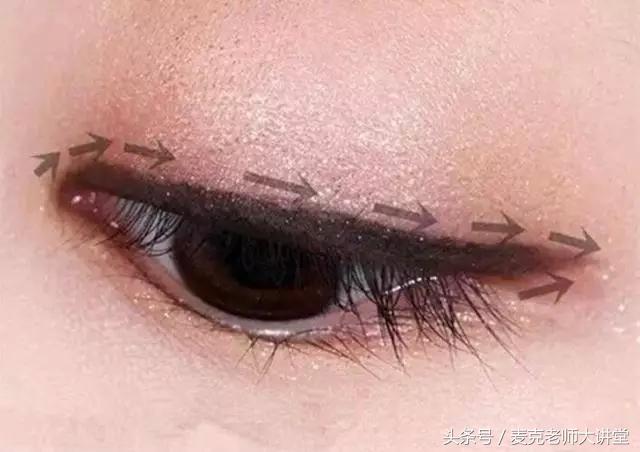大直径美瞳怎么画眼妆,如何画戴美瞳的眼妆教程