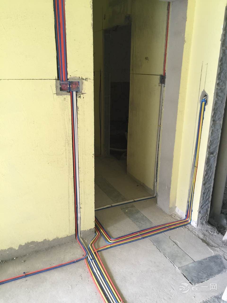 武昌二手房装修施工价格,武昌精装房改造效果图