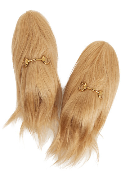 是谁把总统先生穿在脚上？