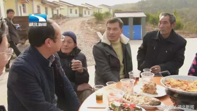 讲个故事：炸皮子肉还剩那么多，那肯定是个好年！