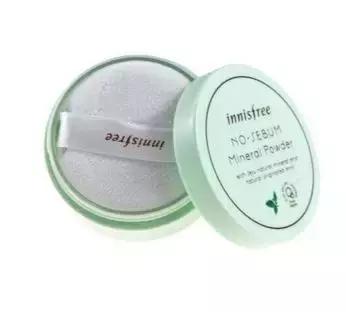 适合脱妆的散粉推荐,散粉推荐干皮不脱妆