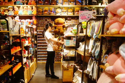 深圳女子商场买衣服,一站式女性购物广场