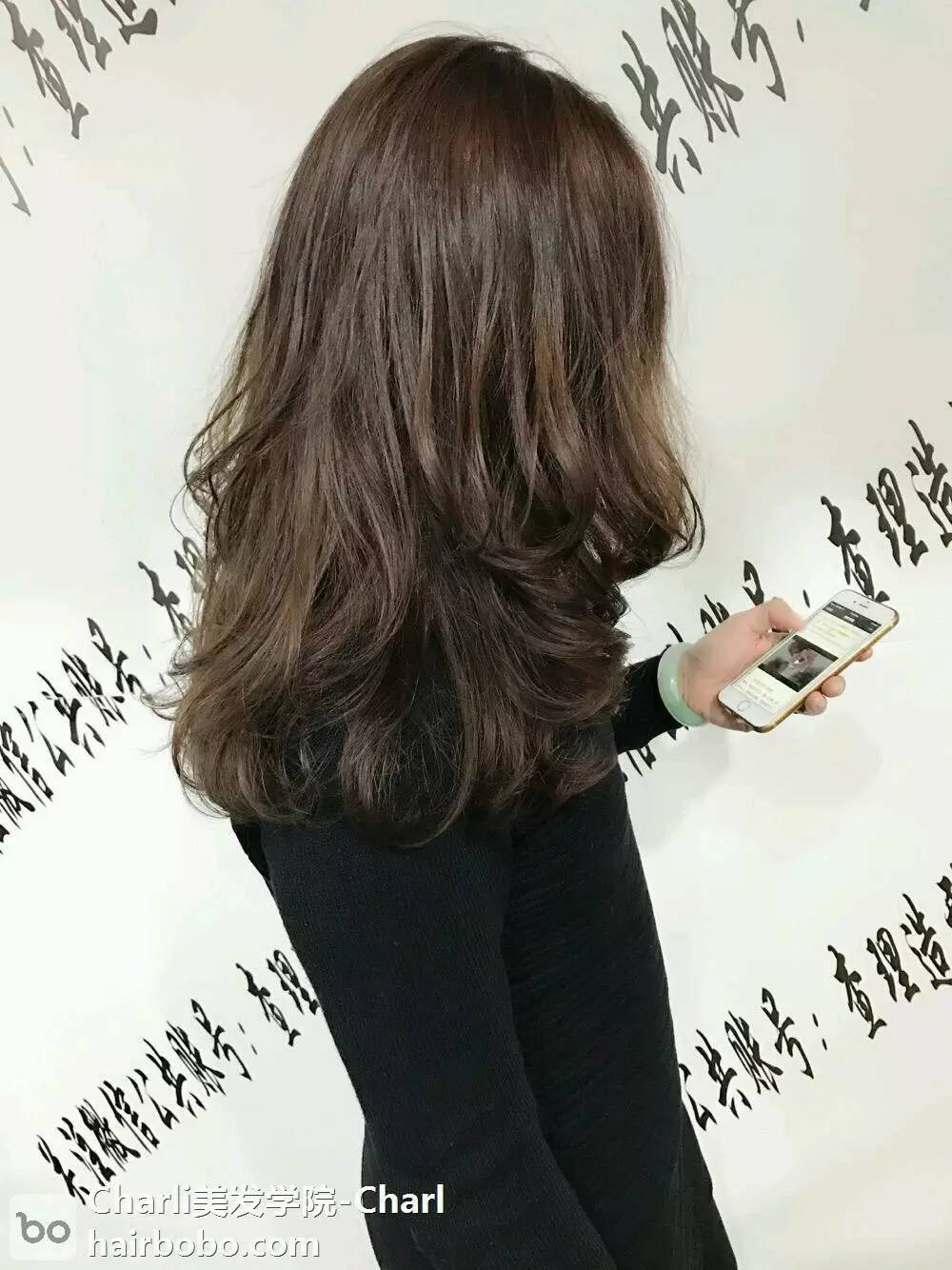 担心新染的头发掉色用什么洗发水,染过深色的头发想染出雾感发色