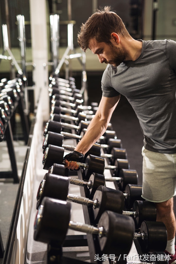 新手健身该如何从零开始锻炼肌肉,小白拳击肌肉训练计划