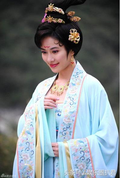 叶璇作为高学历古装女神为何选择塑造“下降头”的疯癫形象