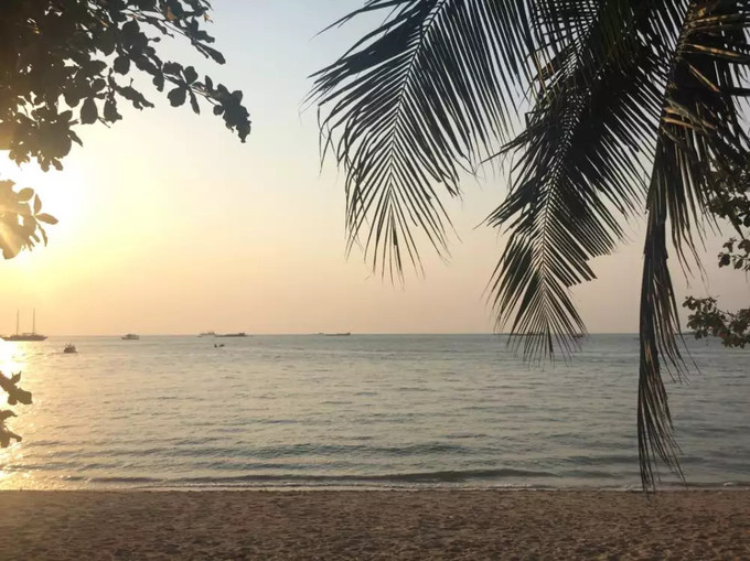 泰国曼谷芭提雅华欣7天自由行 (泰国华欣与芭提雅是一个地方吗)