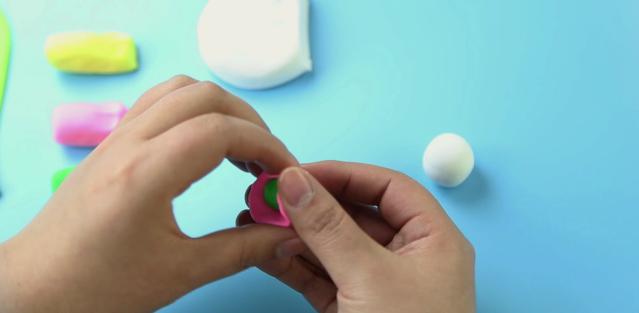 夹心饺子的包法图解,家常薄皮馅饺子怎么包