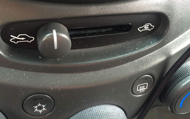 怎么才能去除车窗哈气,冬季怎么快速吹散车窗哈气