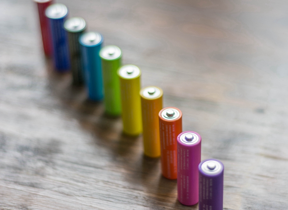 紫米彩虹电池和小米彩虹电池,小米彩虹5号电池能给相机用吗