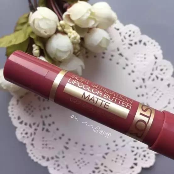 涂什么口红显温柔又持久,涂上这支口红永远嘴角上扬