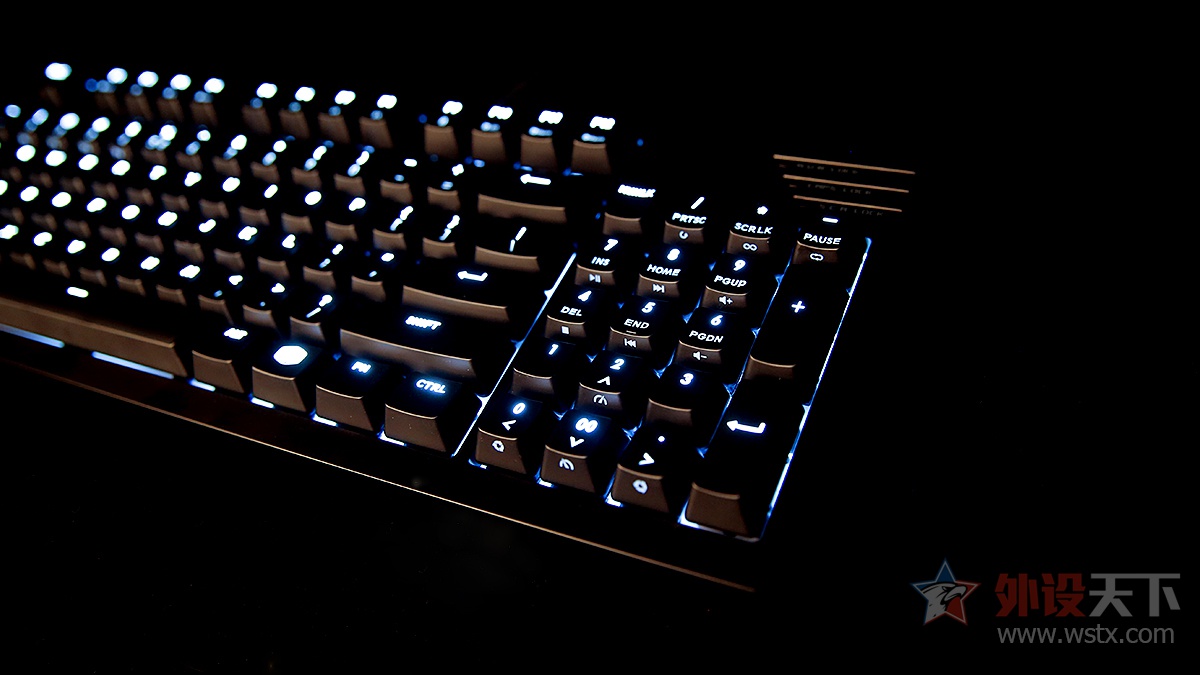 酷冷至尊烈焰枪测评,酷冷至尊烈焰枪多功能