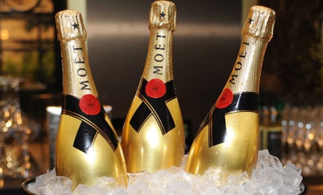 如何看懂法国红酒标签,红酒指南怎么解读红酒标签