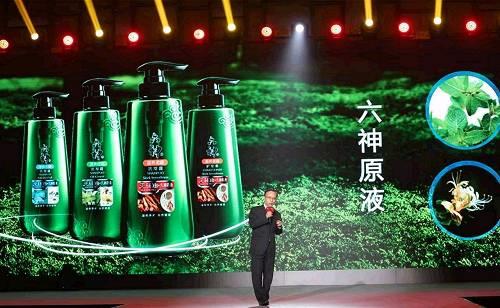 被誉为“夏日里的绿色帝国”,六神何以拥有70%的“信徒”?