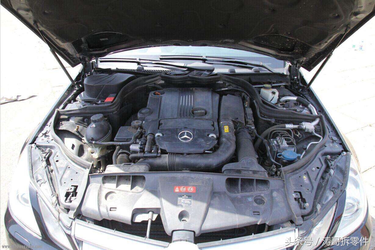 奔驰断电复位教程,奔驰A200玻璃开关怎么拆