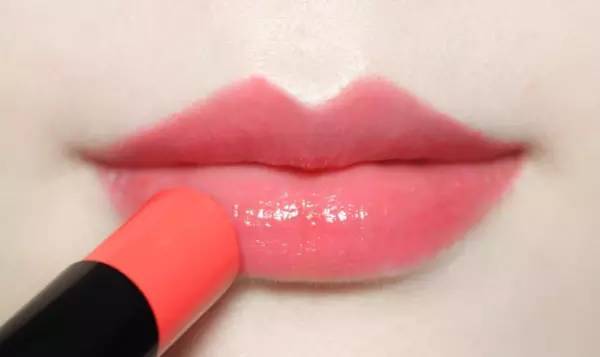 10分钟化妆小窍门视频,十分钟搞定的懒人化妆法推荐