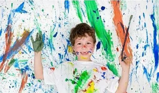 白墙脏了教你一招搞定,白墙快速铲除