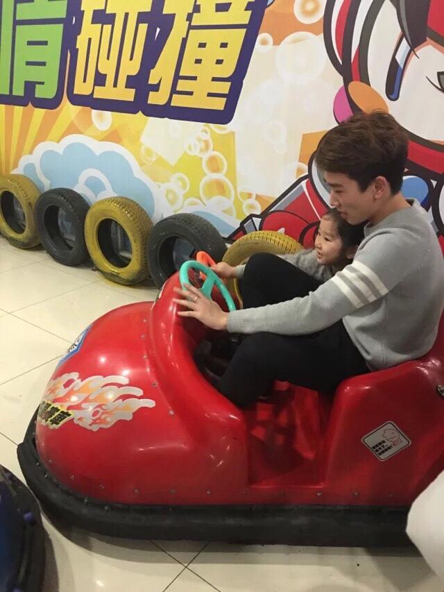 有个小18岁的妹妹是个什么体验,有一个差10岁的妹妹是什么体验