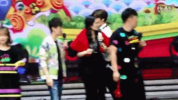 最近李易峰和赵丽颖的关系,赵丽颖李易峰卓伟