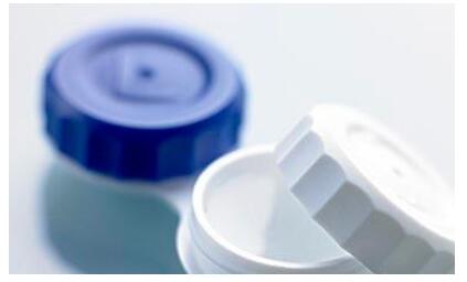 眼科医生教你如何正确戴隐形眼镜,眼科医生告诉如何摘取隐形眼镜