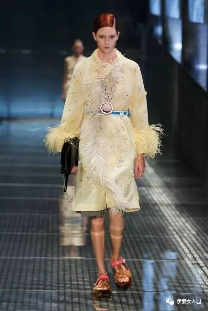 普拉达prada时装秀采访,2019普拉达prada秋冬时装周