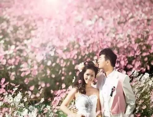 南充到云南拍婚纱照预计要多少钱,春天云南拍婚纱照的地方