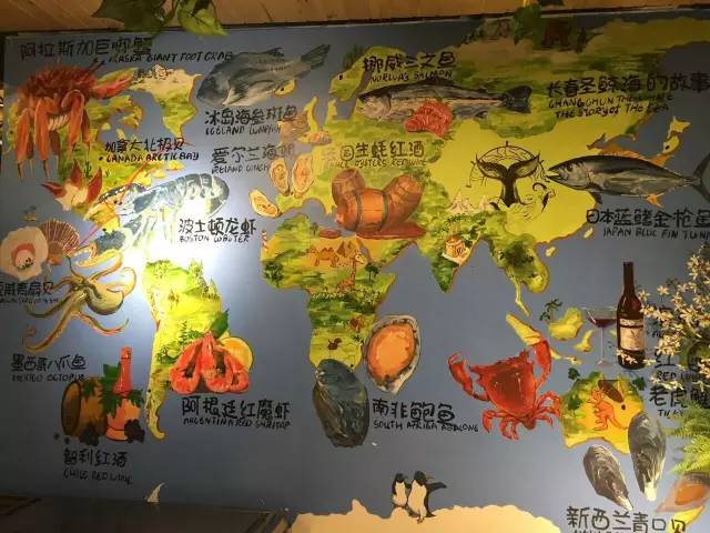 听着海浪声用餐,听着海浪吹着海风吃饭