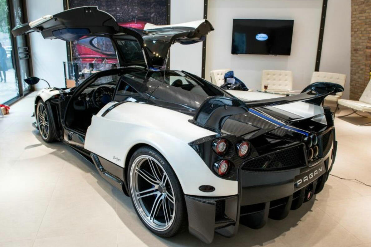 全世界十大最贵的超跑,最贵的超跑阿斯顿马丁是哪一款