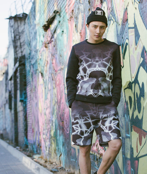 开春必穿的卫衣美翻了,今年卫衣这样穿谁穿都时髦