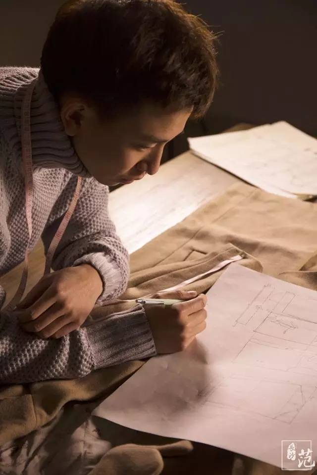 任性！长沙这个95后小鲜肉明明可拼颜值，他却偏创业做服装私定