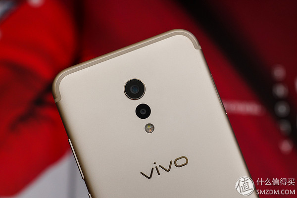 vivoxplay6内外屏是一体的吗,vivoxplay6曲面屏参数